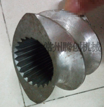 關(guān)于大型內(nèi)螺紋的旋風銑削加工知識解析(二)